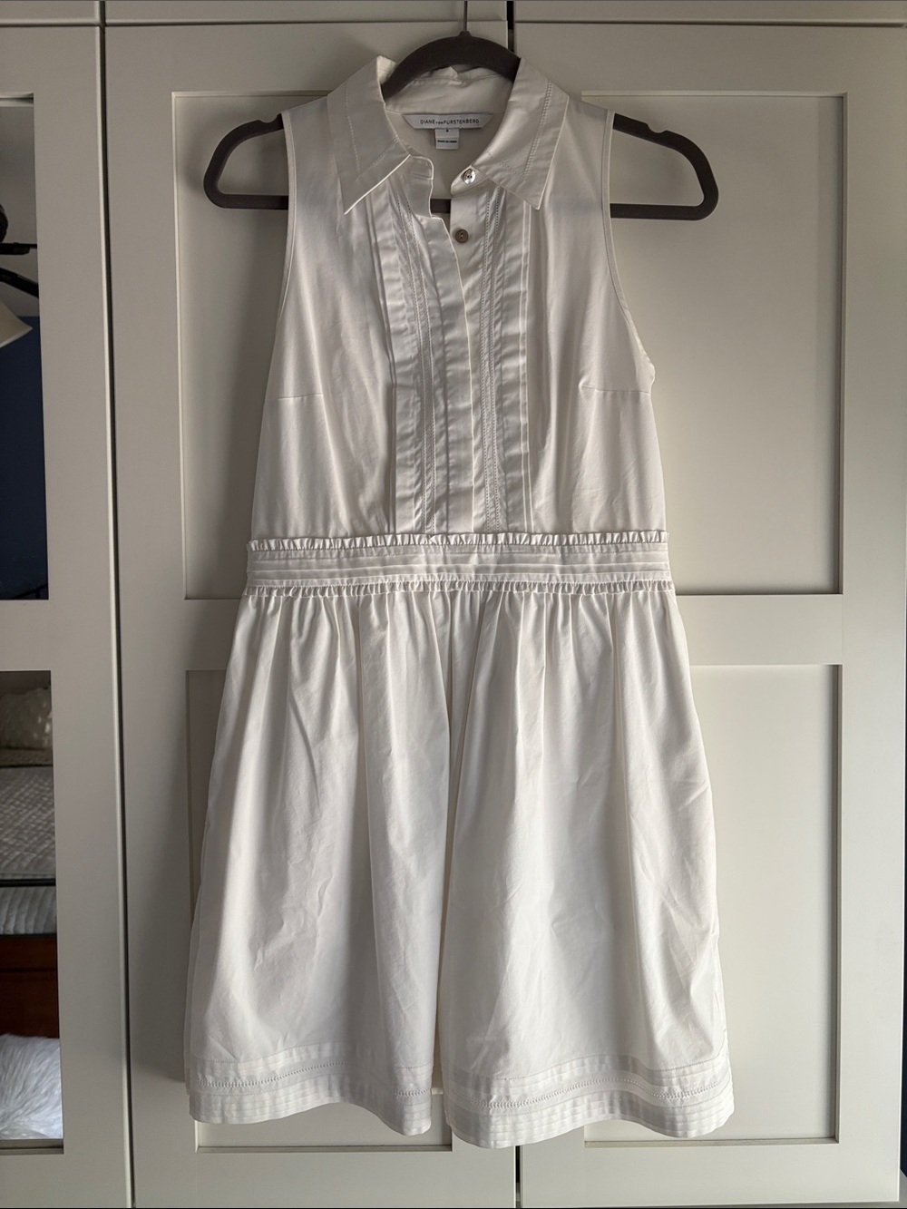 Diane Von Furstenberg White Sleeveless Pintuck Cotton Mini Dress Size 8